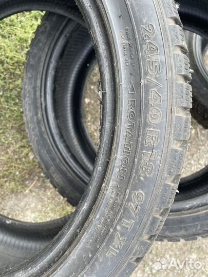 Nokian Tyres Hakkapeliitta 7 245/40 R18 97T