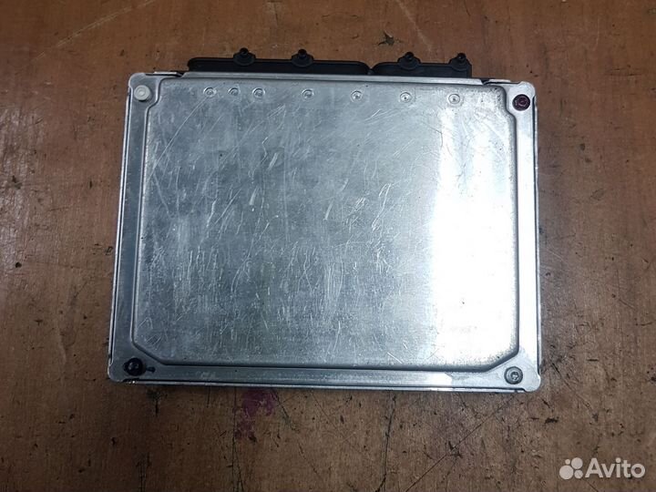 Блок управления двс Audi A4 B5/A6 C5 2.4 AGA/AJG
