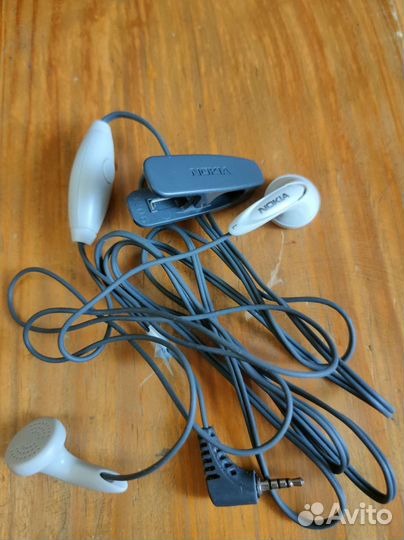 Наушники проводные