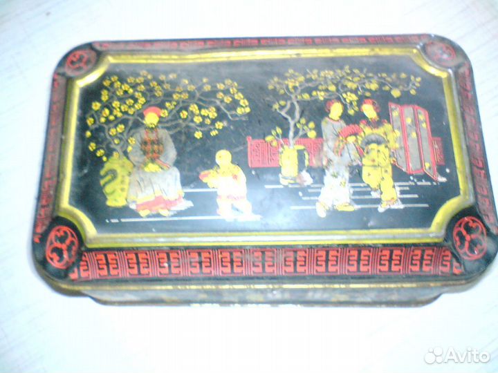 Жестяная коробка
