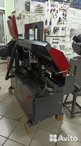 Ленточнопильный станок колонного типа