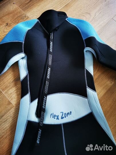 Гидрокостюм женский размер М