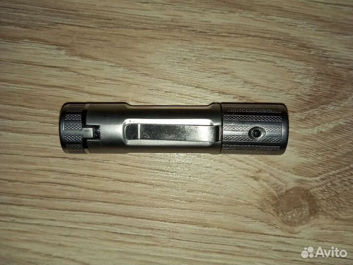 Зажигалка с фонариком