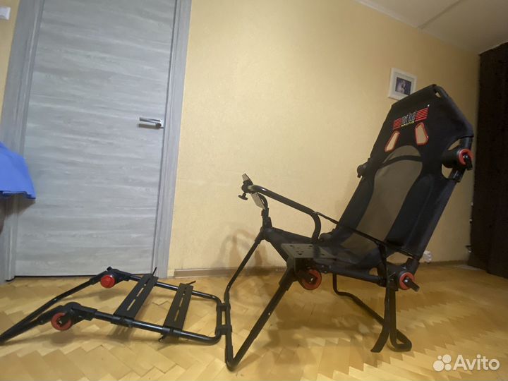 Кокпит для симрейсинга