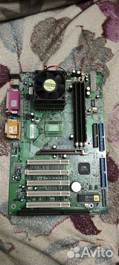 Материнская плата