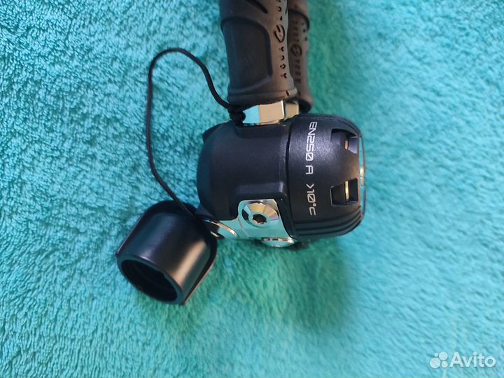 Регулятор для дайвинга Aqualung Titan