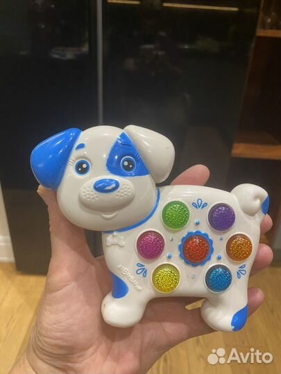 Музыкальные игрушки (пианино, неваляшка)