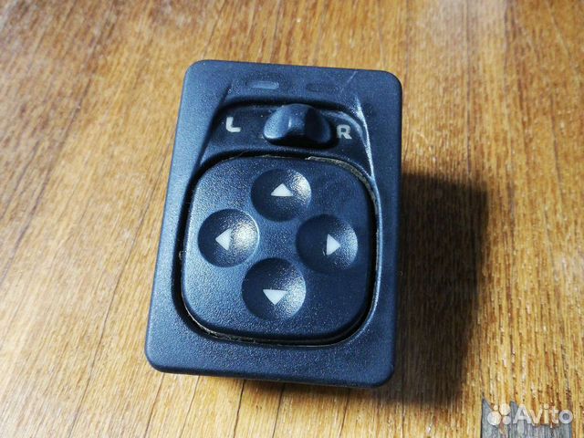 Переключатель регулировки зеркал Нива Шевроле