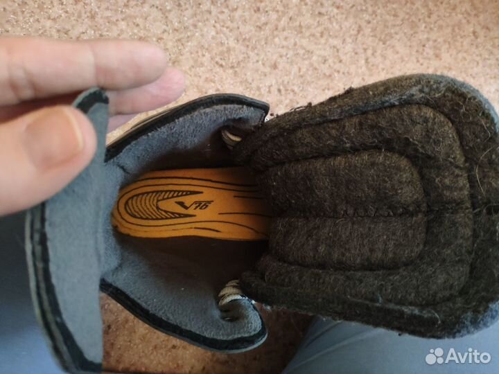 Коньки хоккейные полупрофессиональные V76(40 р.)