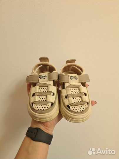 Сандалии детские 22р