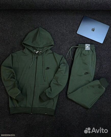 Спортивный костюм