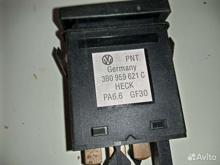 Кнопка обогрева заднего стекла Passat B5 Пассат