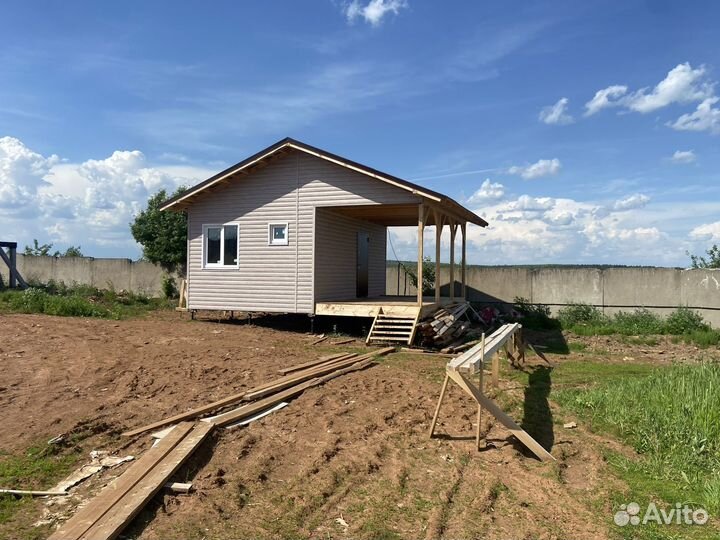 Бригада строителей