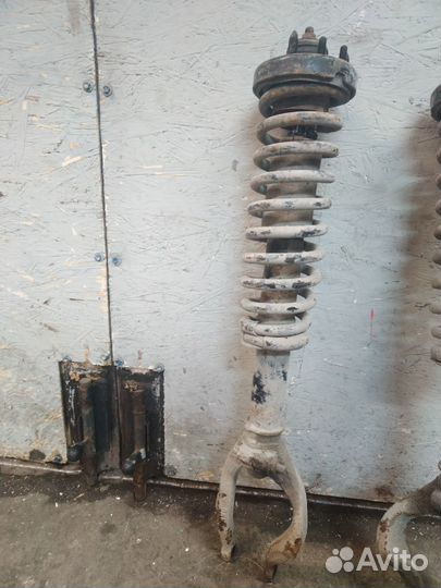 Стойка подвески передняя Honda Accord CH6 F18B2