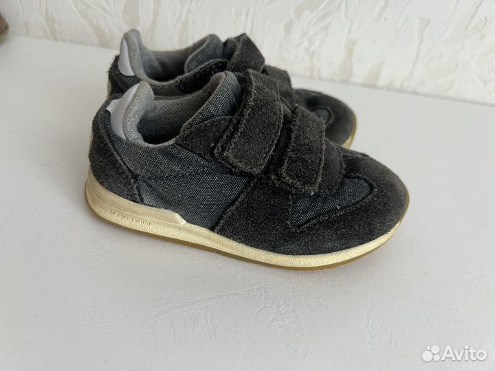 Кроссовки zara 22