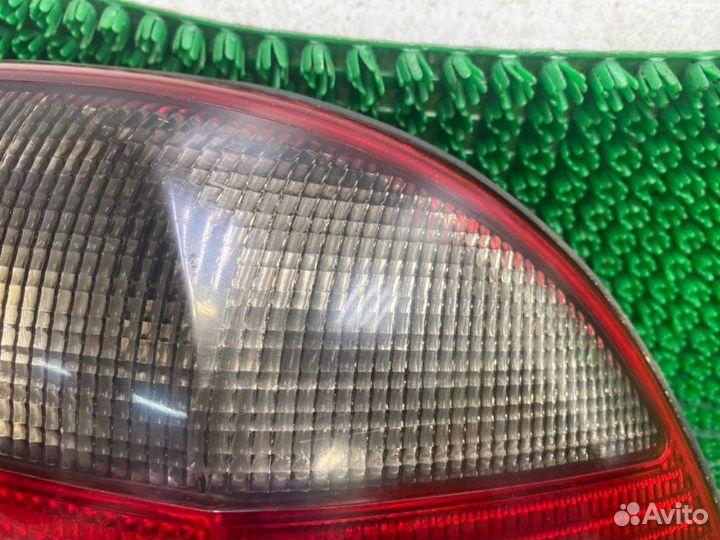 Фонарь внешний задний правый Opel Omega B X20XEV