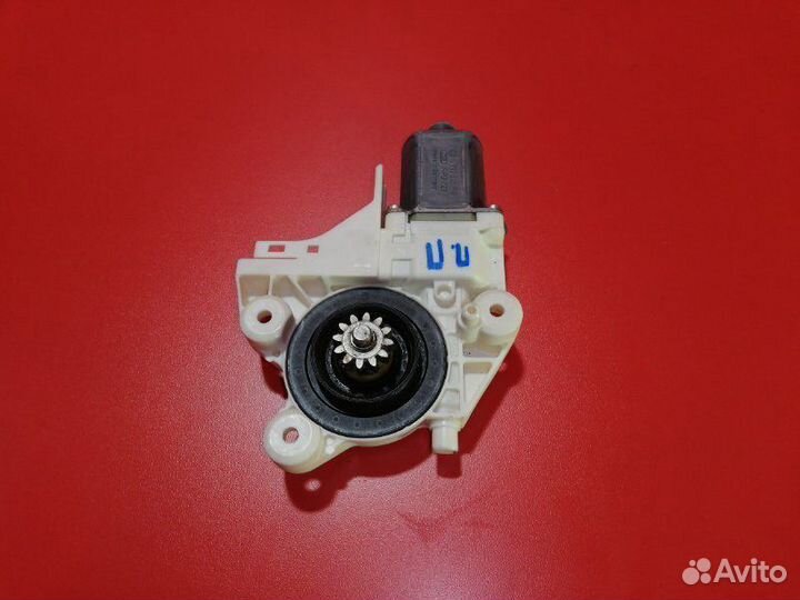 Моторчик стеклоподъемника передний правый Ford