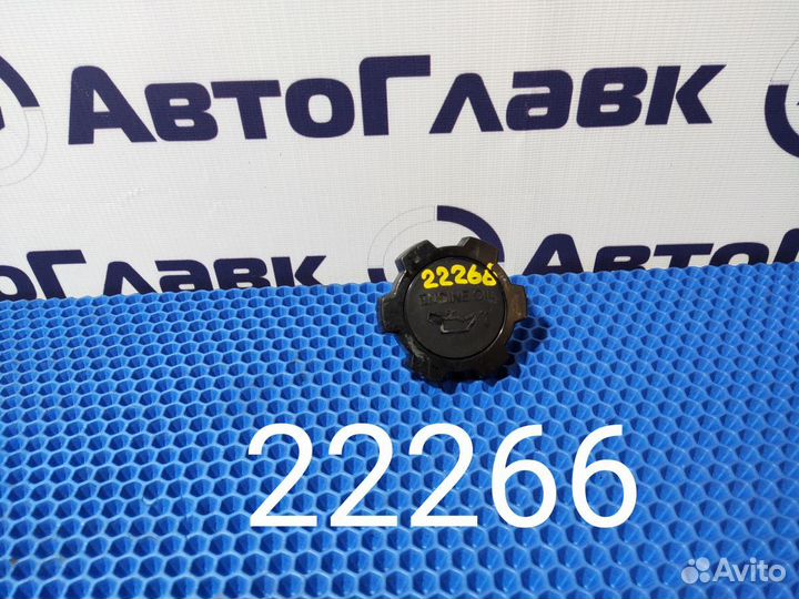 Крышка маслозаливной горловины Toyota Allion
