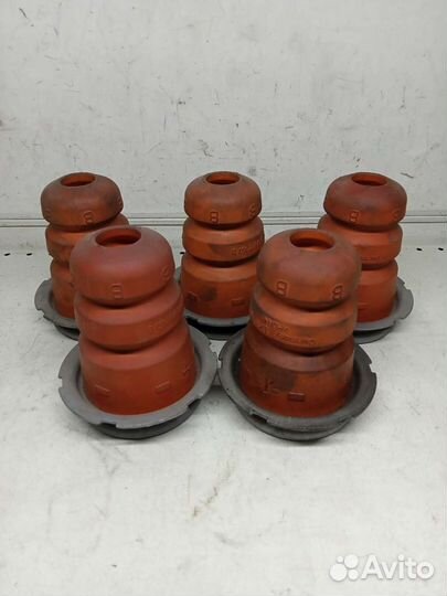 Упор задней рессоры VW Caddy 2K0511153B