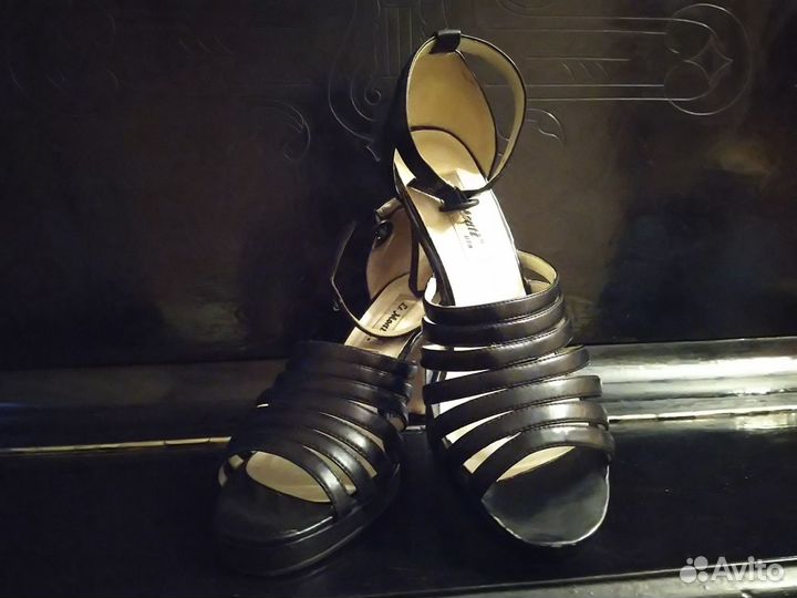 Босоножки женские 39 размер