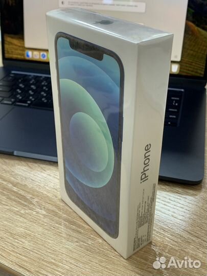 iPhone 12, 64 ГБ