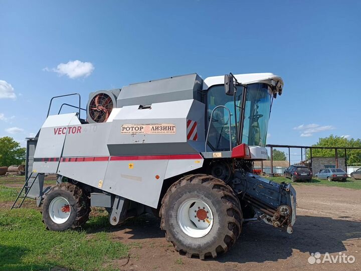 Комбайн Ростсельмаш Vector 410, 2011