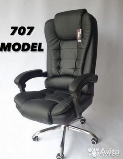 Офисное кресло руководителя boss