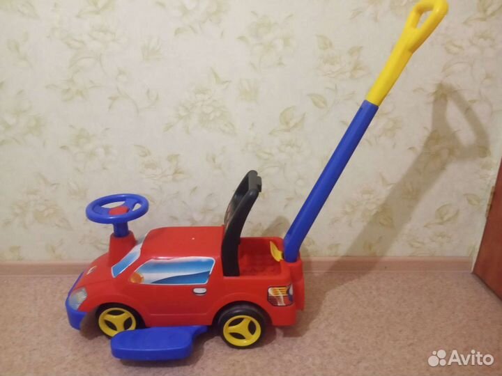Машинка-каталка