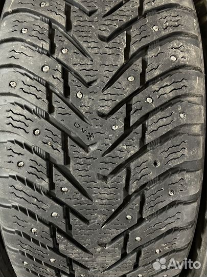 Nokian Tyres Hakkapeliitta 8 SUV 235/60 R18 107T