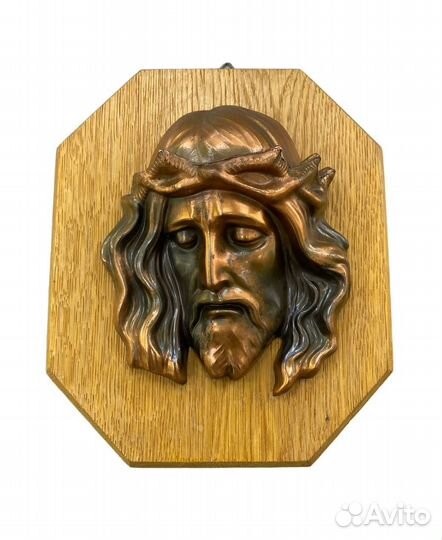 Барельефы Иисус Христос и Пресвятая Богородица