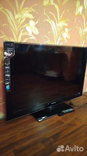 Телевизор Samsung 46