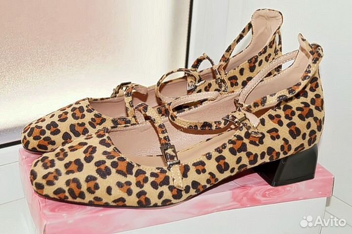 Новые женские туфли текстиль р.40 принт