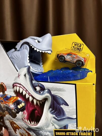 Трек новый zuru metal machines серая акула