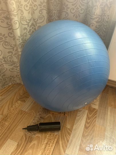 Гимнастический мяч фитбол
