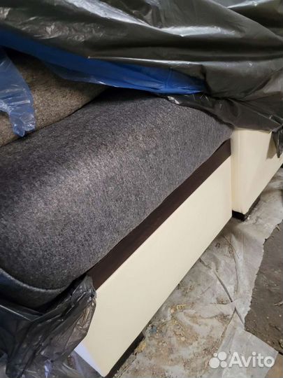 Угловой диван