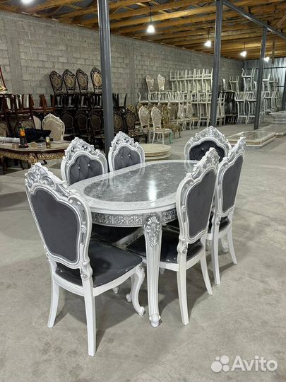 Кухонный стол