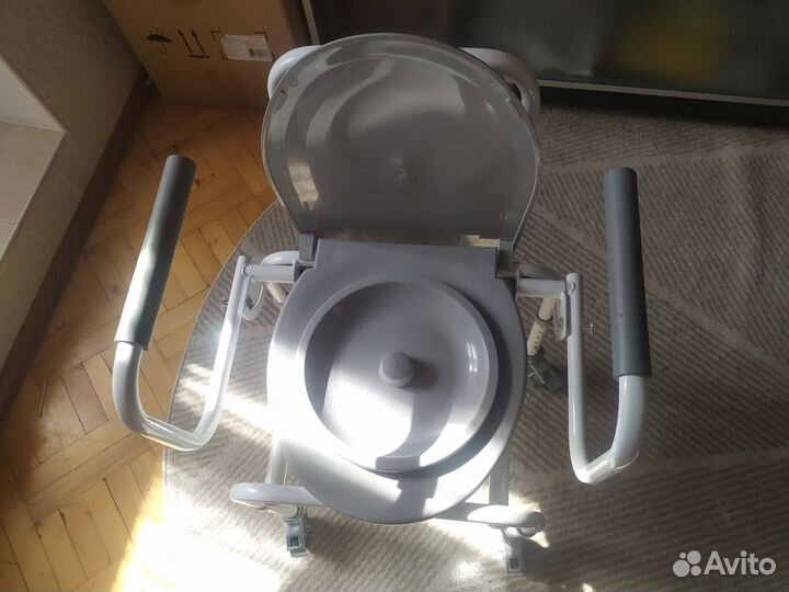 Кресло-туалет инвалидное Ortonica TU 80