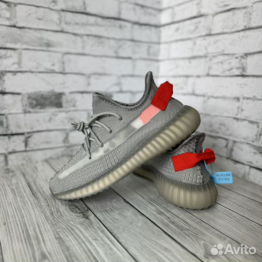 Кроссовки Adidas Yeezy boost 350