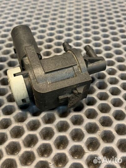 Клапан электромагнитный Volkswagen Touareg