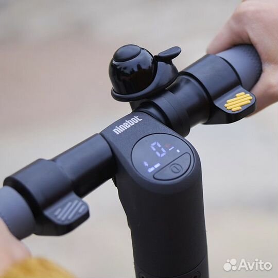 Электросамокат ninebot kickscooter e22