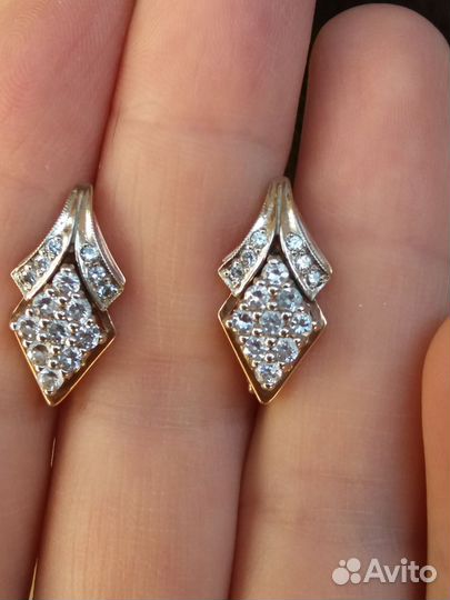 Золотые серьги