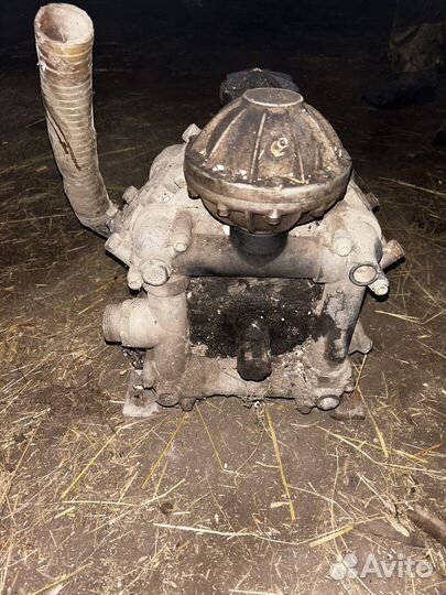 Насос для опрыскивателя