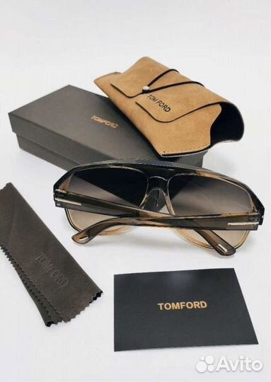 Солнцезащитные очки Tom ford