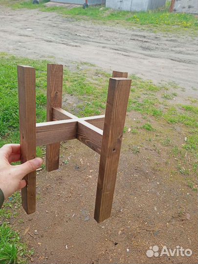 Подставка для цветов напольная