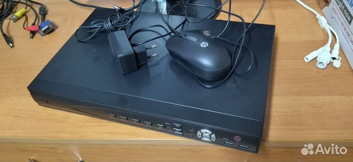 Видеорегистратор на 4 камеры бу