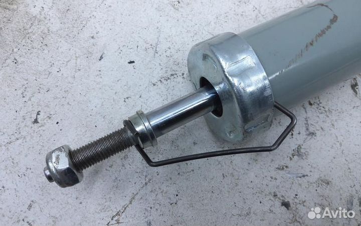 Амортизатор задней подвески Kia Sportage 3 4WD 