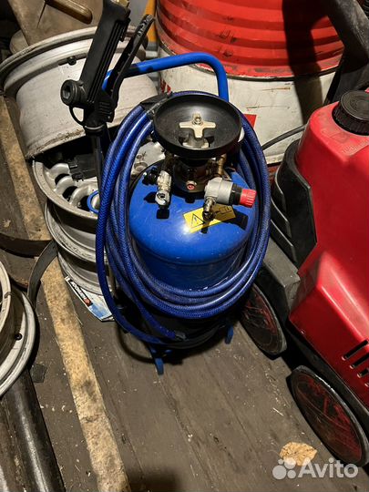 Пенообразователь