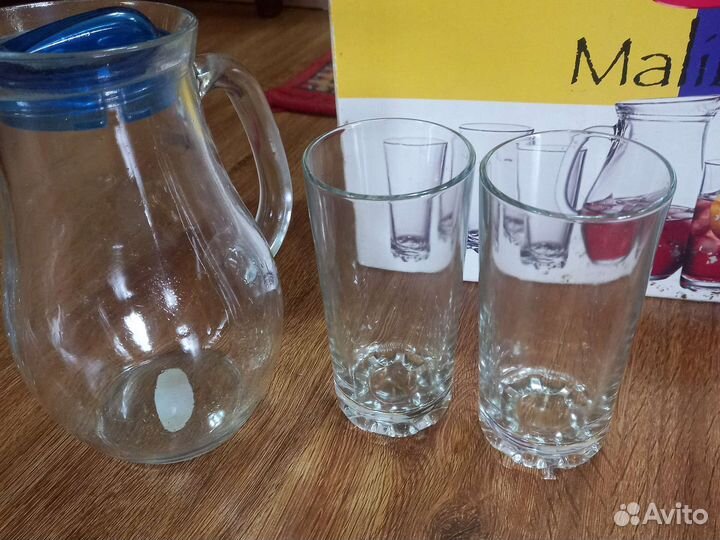 Графин и стаканы