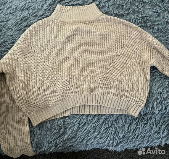 Свитер женский