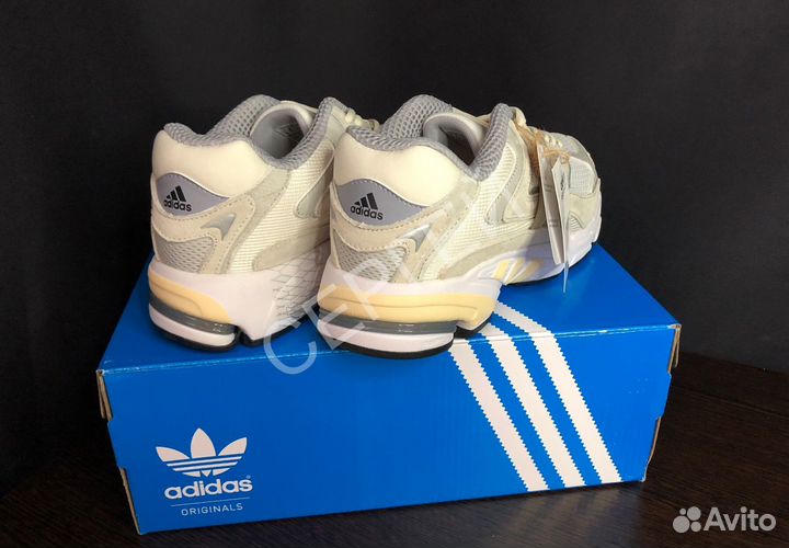 Adidas Response CL